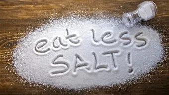 مصرف سدیم کمتر برای جلوگیری از سنگ کلیه